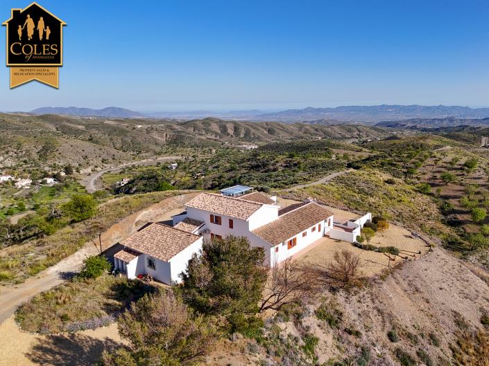 Image No.57-4 Bed Villa / Detached for sale