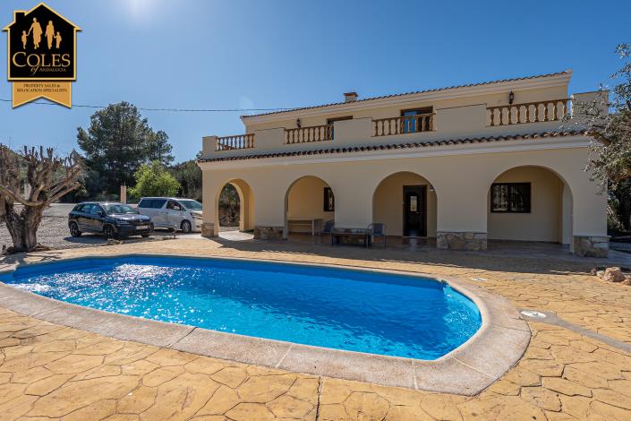 Image No.4-4 Bed Villa / Detached for sale