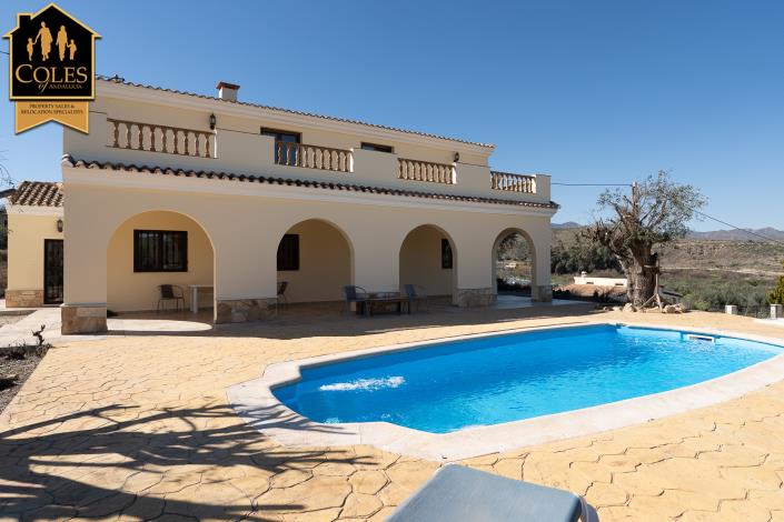 Image No.5-4 Bed Villa / Detached for sale