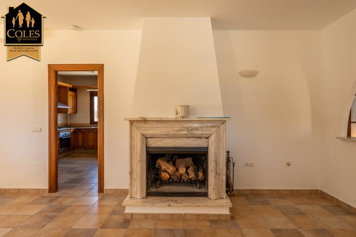 Image No.8-4 Bed Villa / Detached for sale