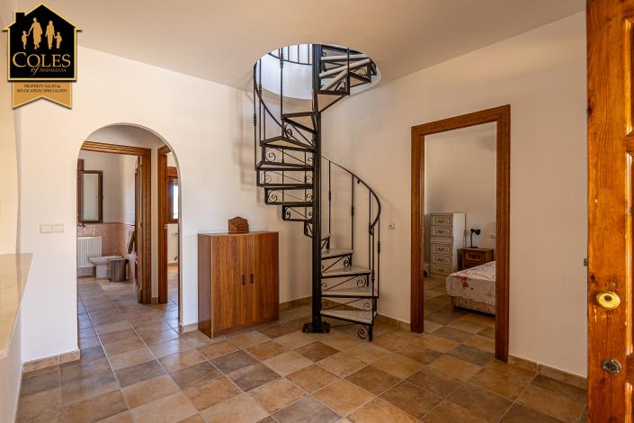 Image No.13-4 Bed Villa / Detached for sale