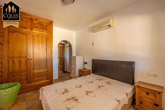 Image No.14-4 Bed Villa / Detached for sale