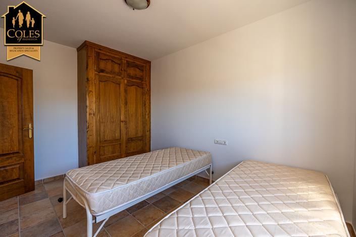 Image No.18-4 Bed Villa / Detached for sale