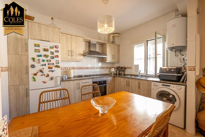 Image No.8-3 Bed Townhouse for sale