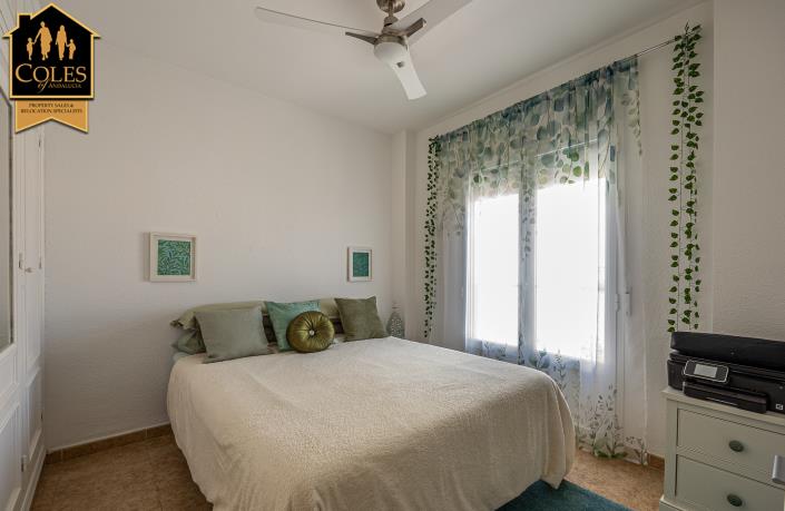 Image No.13-3 Bed Townhouse for sale