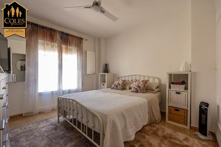 Image No.15-3 Bed Townhouse for sale