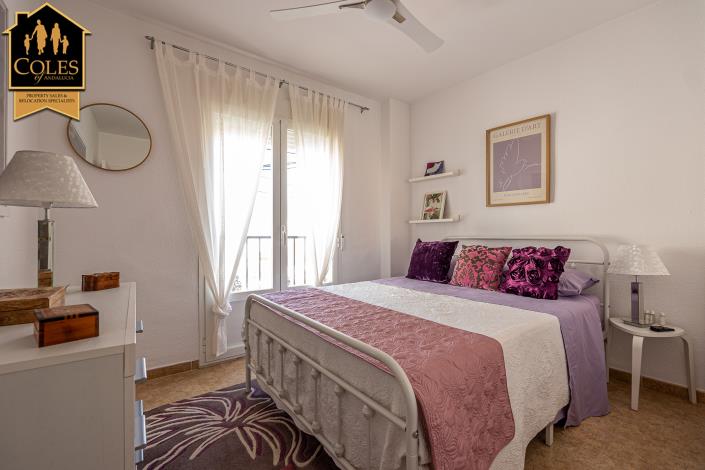 Image No.19-3 Bed Townhouse for sale