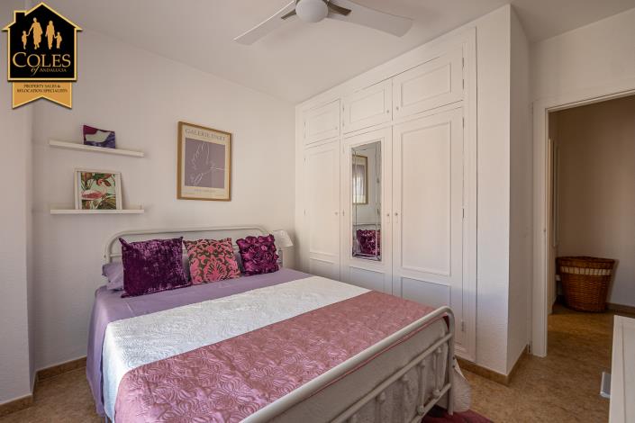 Image No.20-3 Bed Townhouse for sale