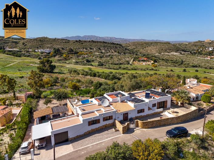 Image No.4-3 Bed Villa / Detached for sale