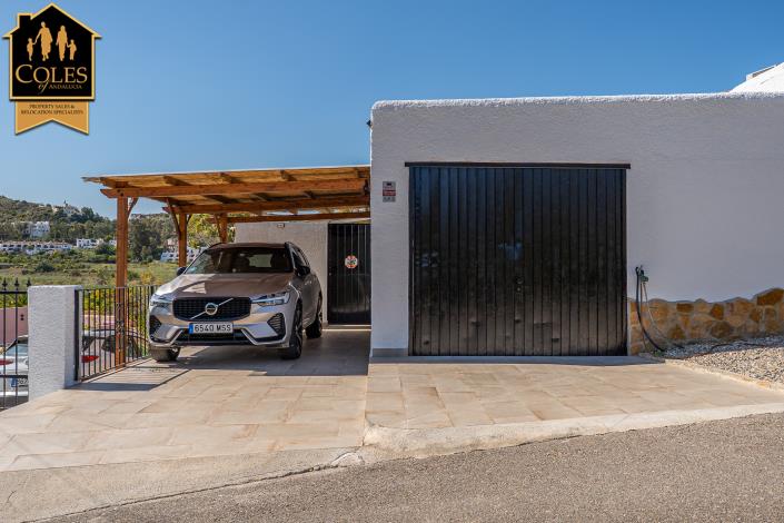 Image No.8-3 Bed Villa / Detached for sale