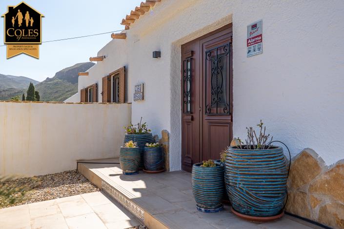 Image No.9-3 Bed Villa / Detached for sale