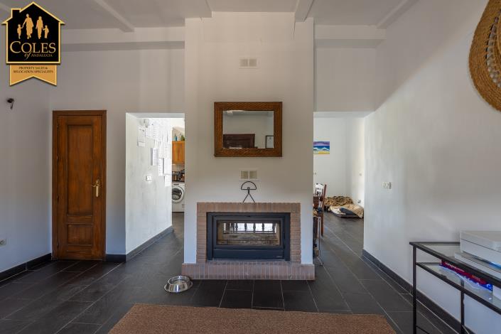 Image No.11-3 Bed Villa / Detached for sale