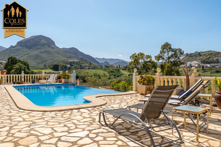 Image No.34-3 Bed Villa / Detached for sale