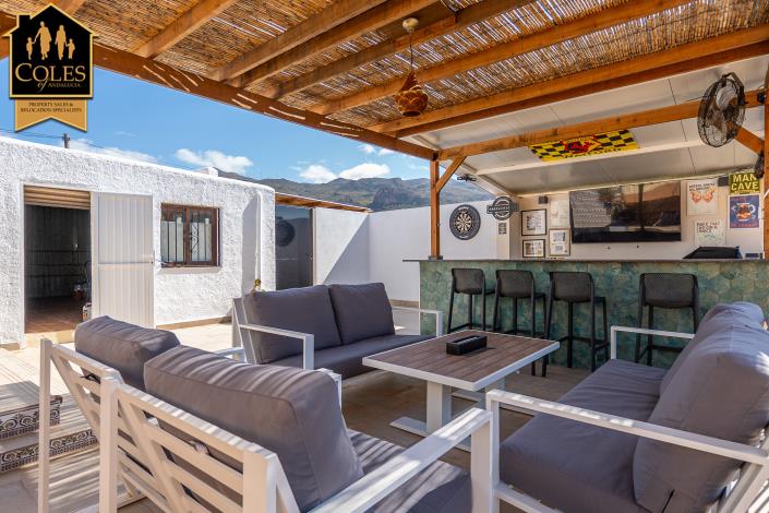 Image No.41-3 Bed Villa / Detached for sale