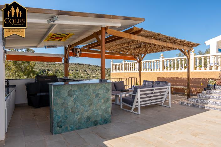 Image No.40-3 Bed Villa / Detached for sale