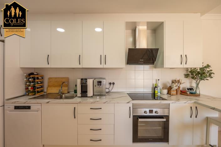 Image No.9-3 Bed Apartment for sale