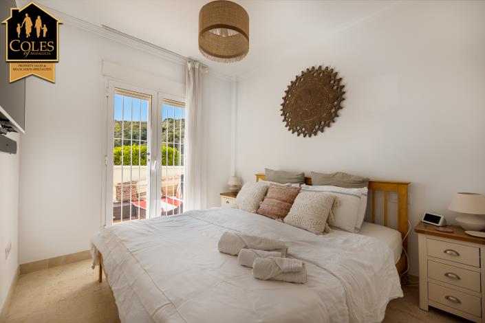 Image No.12-3 Bed Apartment for sale