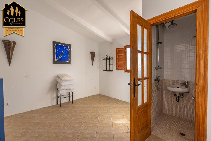 Image No.12-7 Bed Cortijo for sale