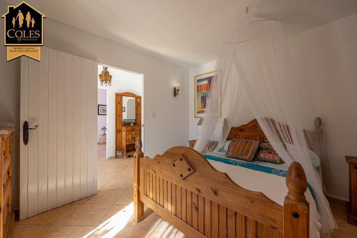 Image No.16-7 Bed Cortijo for sale