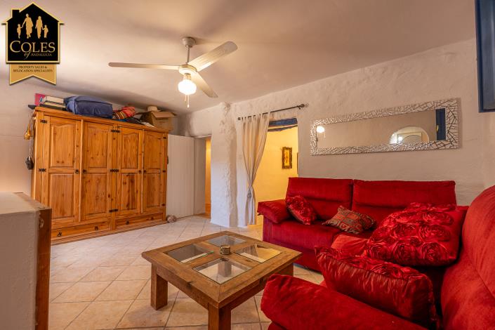 Image No.24-7 Bed Cortijo for sale