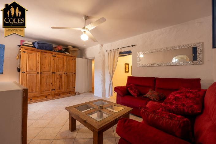 Image No.25-7 Bed Cortijo for sale