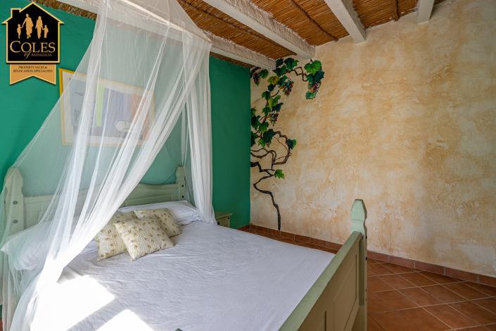 Image No.29-7 Bed Cortijo for sale