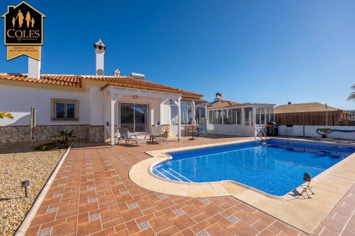 Image No.5-3 Bed Villa / Detached for sale