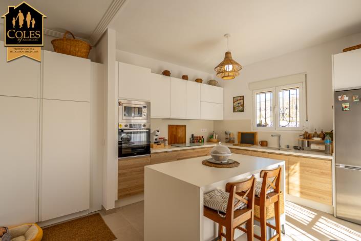 Image No.15-3 Bed Villa / Detached for sale