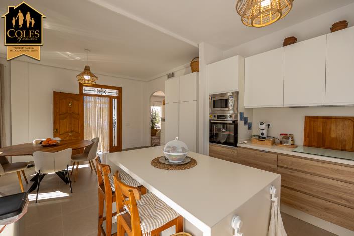 Image No.16-3 Bed Villa / Detached for sale