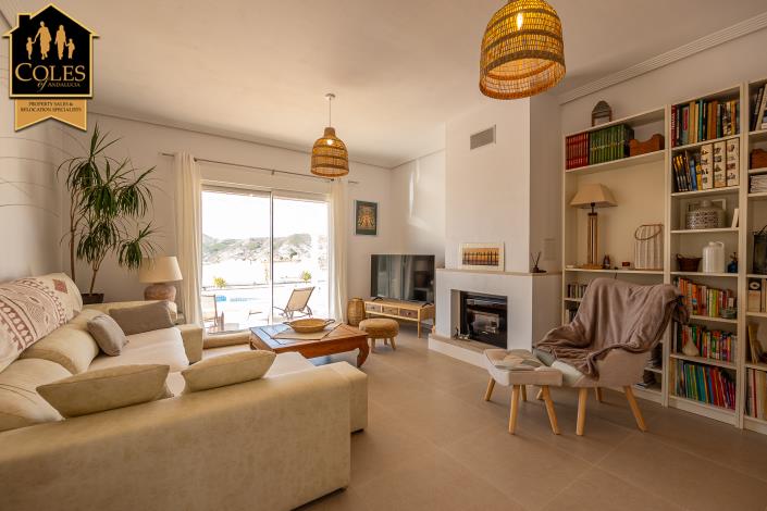 Image No.18-3 Bed Villa / Detached for sale