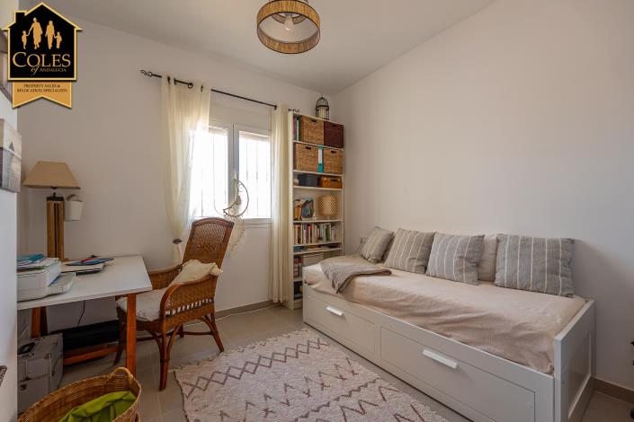 Image No.27-3 Bed Villa / Detached for sale