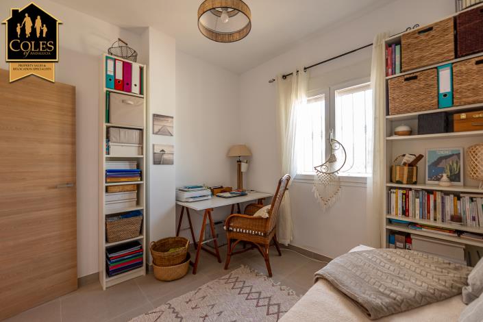 Image No.28-3 Bed Villa / Detached for sale