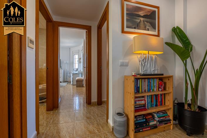 Image No.19-3 Bed Townhouse for sale