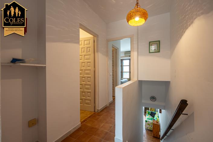 Image No.6-2 Bed Townhouse for sale