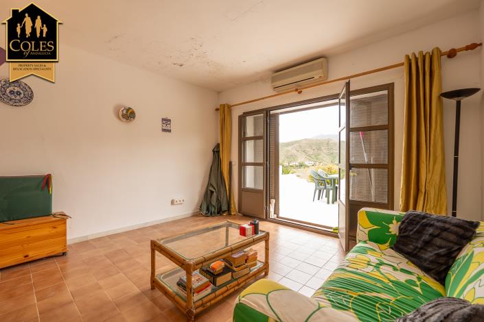 Image No.17-2 Bed Townhouse for sale