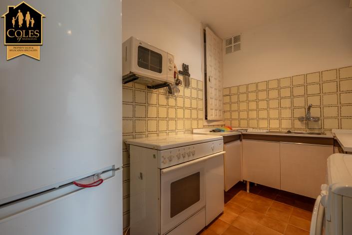 Image No.18-2 Bed Townhouse for sale