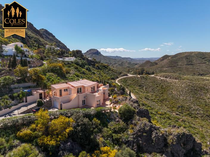 Image No.3-Villa / Détaché de 4 chambres à vendre à Sierra Cabrera