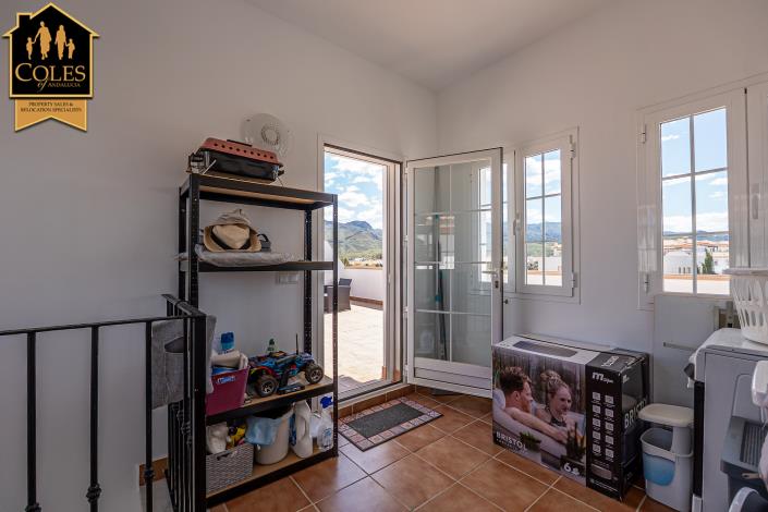 Image No.18-3 Bed Apartment for sale