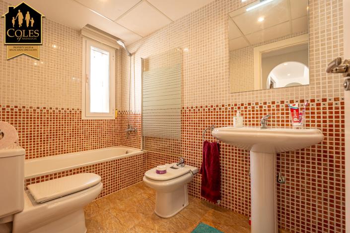 Image No.22-3 Bed Apartment for sale