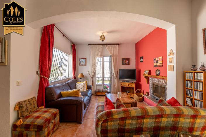 Image No.9-2 Bed Townhouse for sale