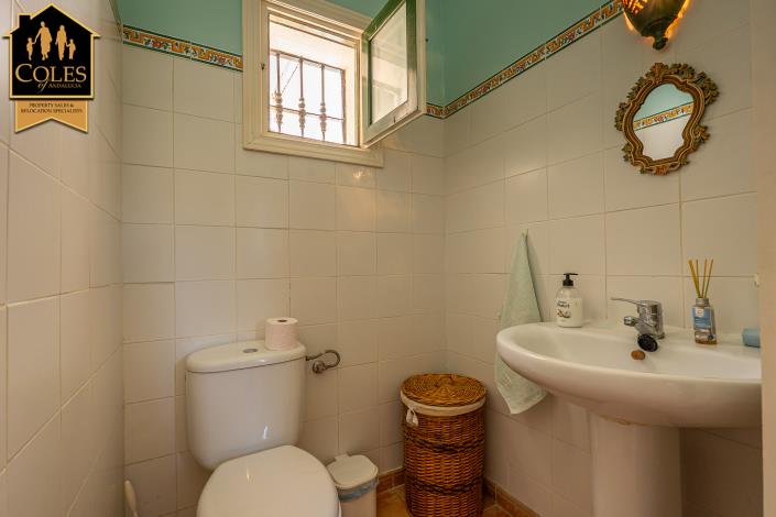 Image No.22-2 Bed Townhouse for sale