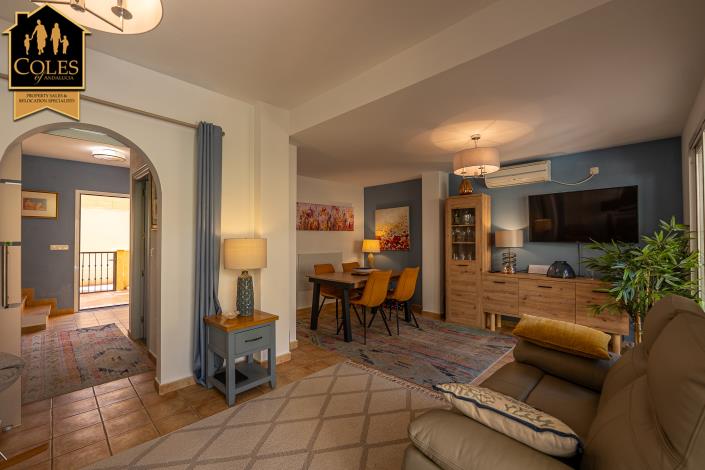 Image No.13-2 Bed Townhouse for sale