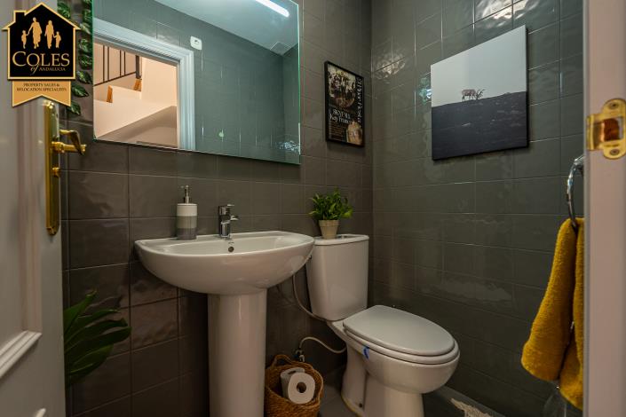 Image No.31-2 Bed Townhouse for sale