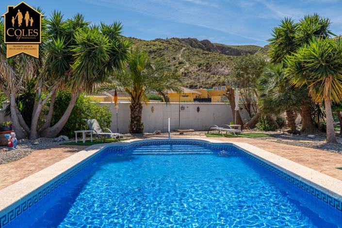 Image No.9-4 Bed Villa / Detached for sale