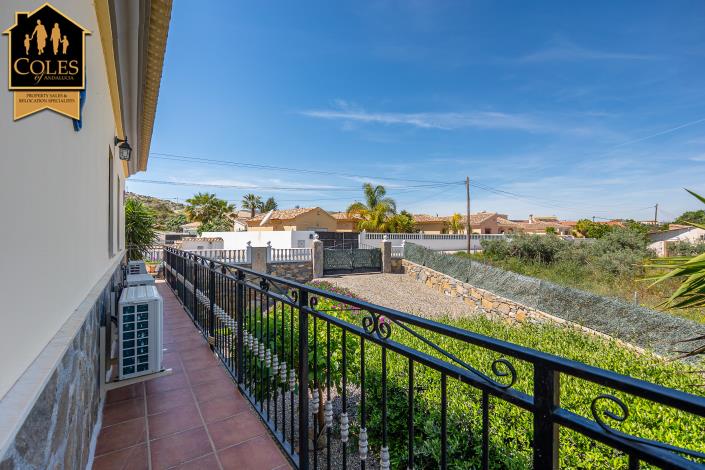 Image No.10-4 Bed Villa / Detached for sale