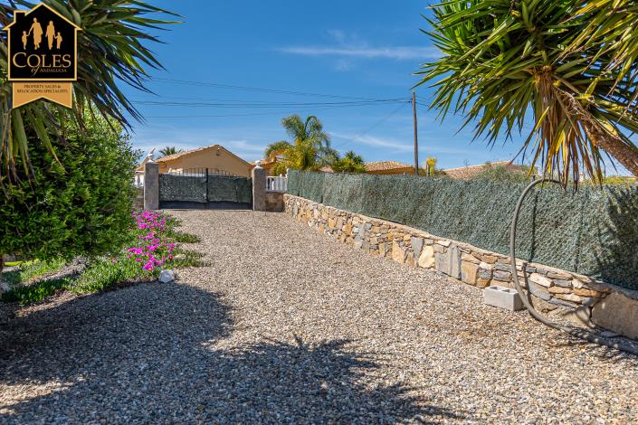 Image No.11-4 Bed Villa / Detached for sale