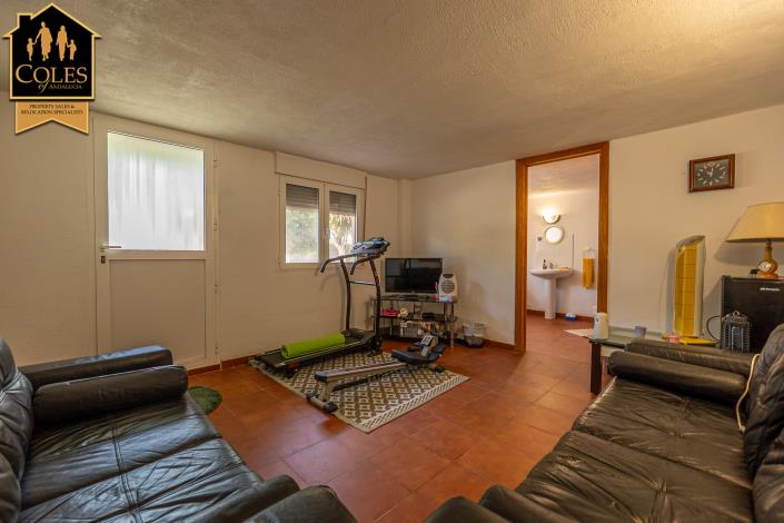 Image No.17-4 Bed Villa / Detached for sale