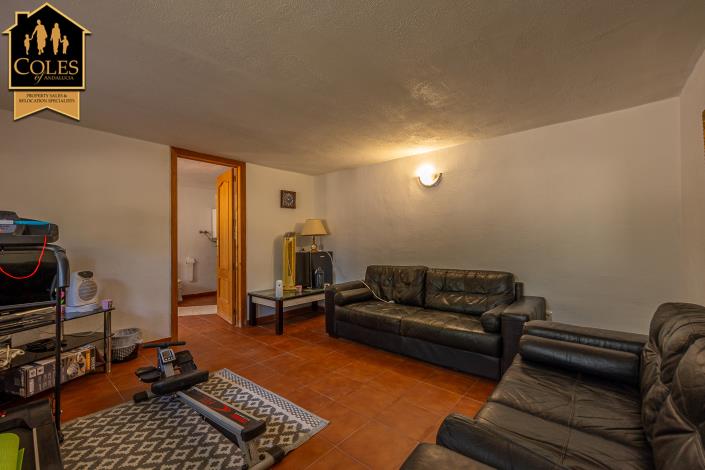 Image No.18-4 Bed Villa / Detached for sale