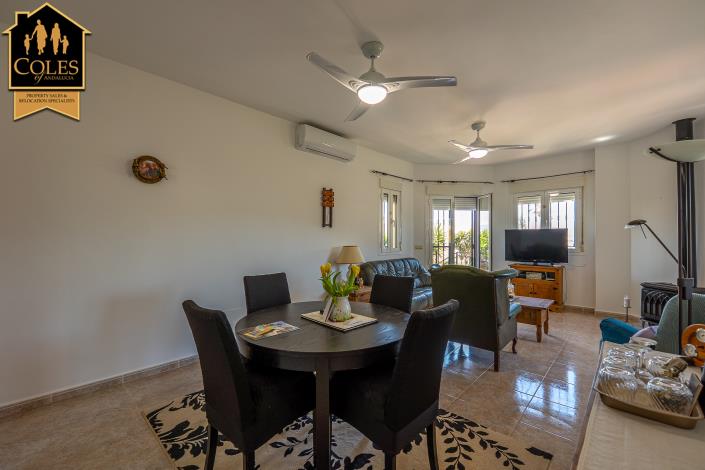 Image No.27-4 Bed Villa / Detached for sale