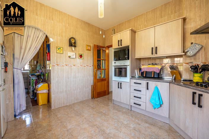 Image No.30-4 Bed Villa / Detached for sale